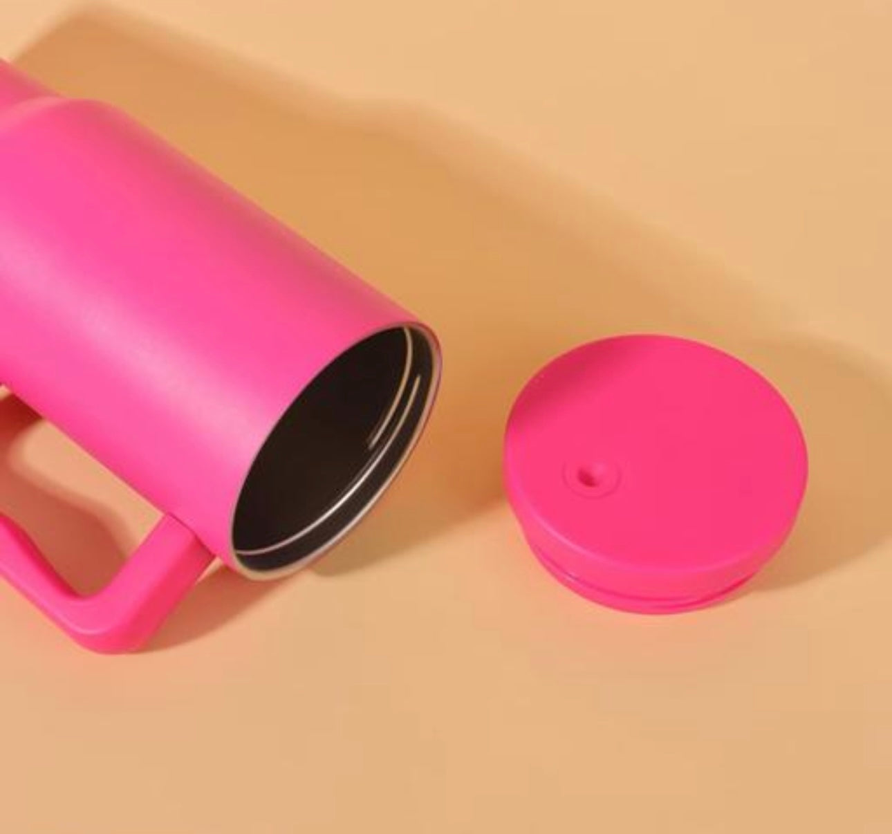 Stanley Mug Imitation Tumbler with Straw & Lid (Fuchsia Pink)