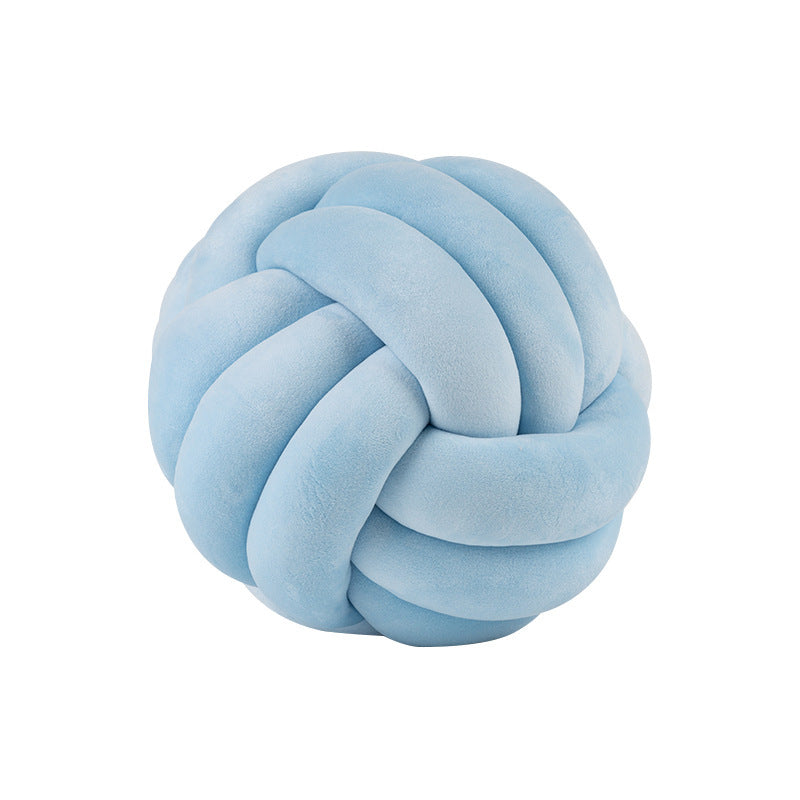 Nordic Knot Pillow